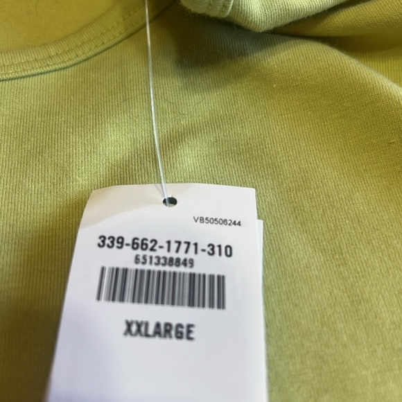 Crop top - Picture 2 of 2